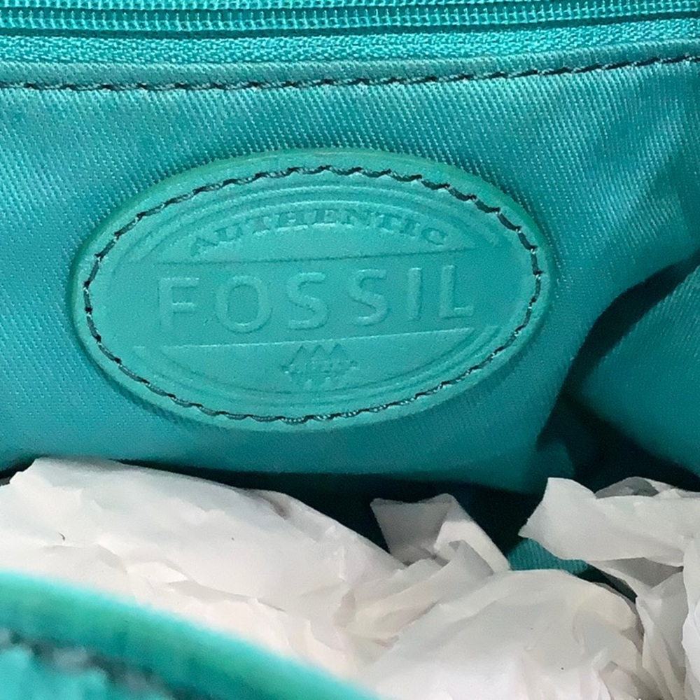 Like New Fossil “Tessa” Drawstring Shoulder Bag - image 5
